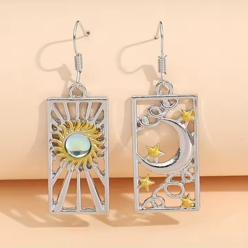 Earrings Women's Moon Stars Sun Dangle Jewelry New f91